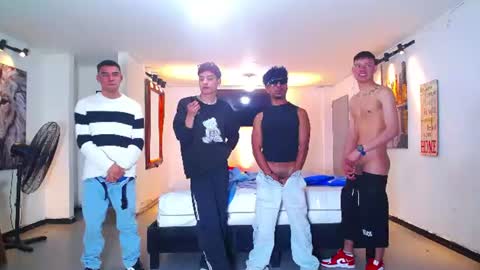 THOMAS AND DAMIAND online show from June 25, 5:23 am