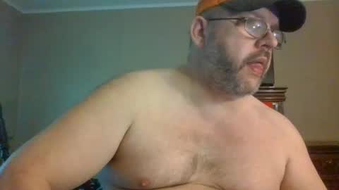 Snapshot of gobey33 chatting on June 20, 5:27 pm IDKIDCIDGAF online show from June 20, 5:27 pm