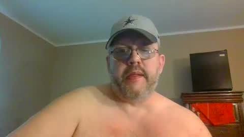 Snapshot of gobey33 chatting on June 27, 4:23 pm IDKIDCIDGAF online show from June 27, 4:23 pm