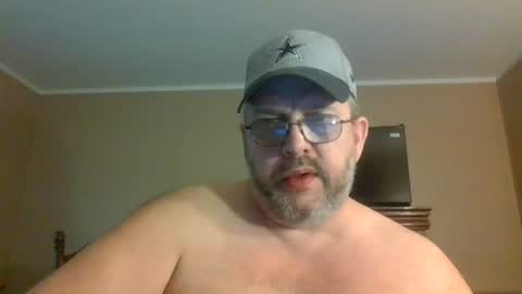 Snapshot of gobey33 chatting on July 18, 1:04 pm IDKIDCIDGAF online show from July 18, 1:04 pm