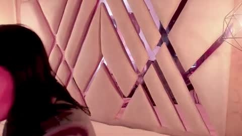 M A R T I N A  online show from February 23, 12:35 pm