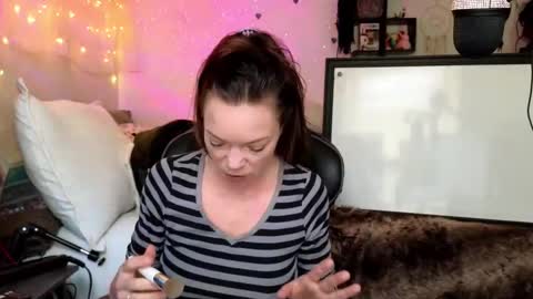 Patricia Mars           Goddess of Mars twitter thegoddessmindy online show from March 18, 2:42 pm