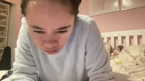 Snapshot of goddesselxo chatting on March 31, 9:59 pm Goddess L online show from March 31, 9:59 pm