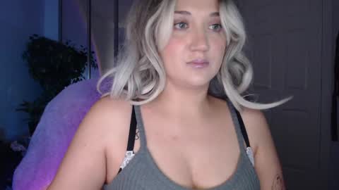 Goddess Emmy online show from May 24, 4:17 am