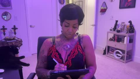 Snapshot of goddesskalitha chatting on July 1, 8:27 am Goddess Kalitha online show from July 1, 8:27 am