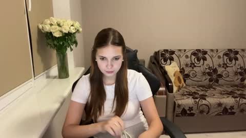 Snapshot of goddesskate_ chatting on July 4, 8:37 pm Kate online show from July 4, 8:37 pm