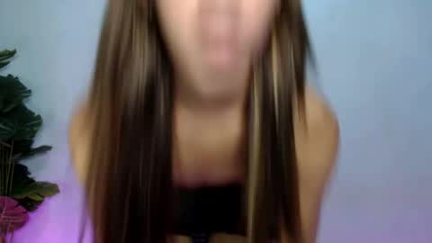JENNIFER online show from August 3, 4:55 am