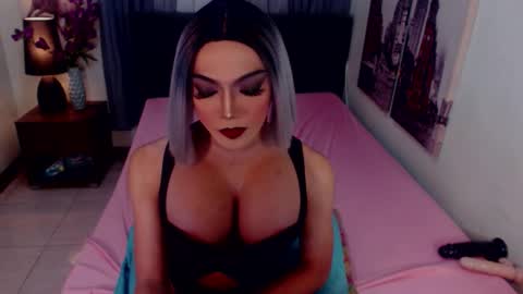 Lucy Pearl online show from March 4, 6:30 am