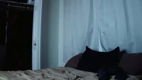 gokugarrison4334 online show from March 11, 10:43 am