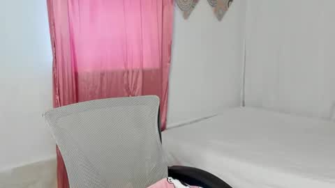 Mary online show from July 15, 5:18 pm