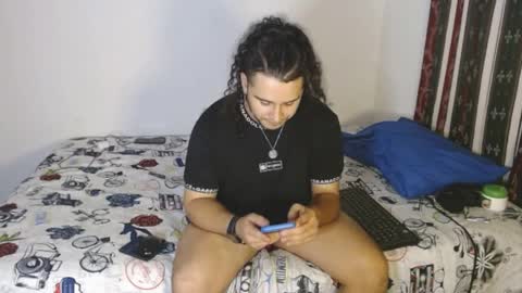 Snapshot of gold_shooter chatting on April 21, 4:41 am gold_shooter online show from April 21, 4:41 am