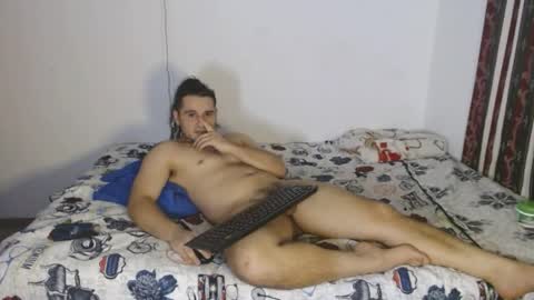 Snapshot of gold_shooter chatting on April 25, 8:06 am gold_shooter online show from April 25, 8:06 am