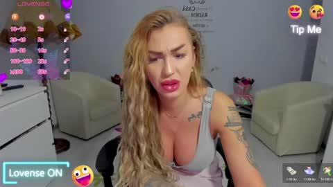 Nicole.. online show from March 23, 3:21 am