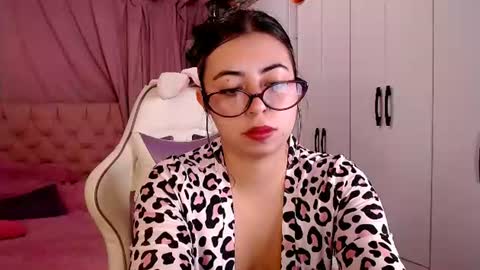 golden_gingerkitty online show from June 11, 12:54 am