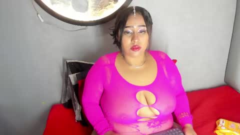 GoldenKiss  online show from July 9, 6:06 am