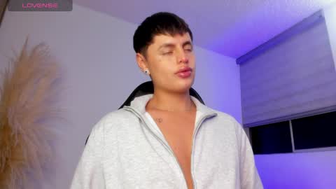 Cami online show from May 21, 12:39 am