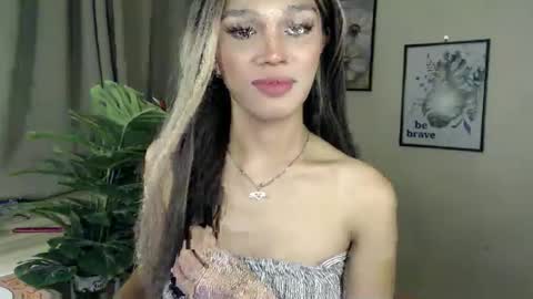 Lily is Gold online show from March 4, 6:58 pm