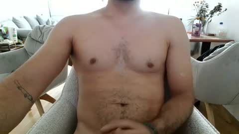 Snapshot of goliasking93 chatting on July 7, 7:23 am goliasking93 online show from July 7, 7:23 am