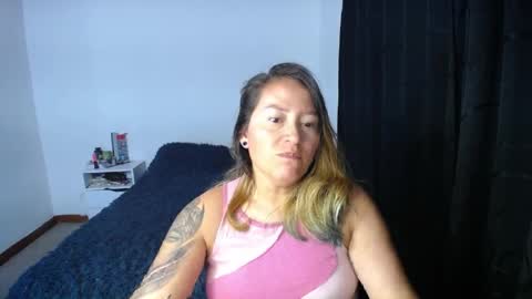 Snapshot of good_trip_love__ chatting on April 7, 2:23 am nathalia online show from April 7, 2:23 am