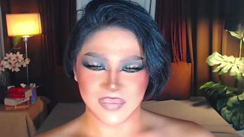 Snapshot of gorgeous_devilxxx chatting on November 19, 6:41 pm Samantha online show from November 19, 6:41 pm