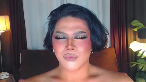 Snapshot of gorgeous_devilxxx chatting on December 1, 12:26 am Samantha online show from December 1, 12:26 am