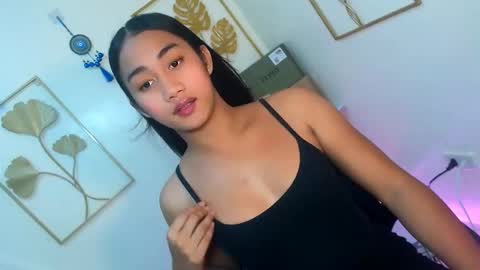 Snapshot of gorgeous_niicole chatting on November 17, 1:50 pm gorgeous_niicole online show from November 17, 1:50 pm