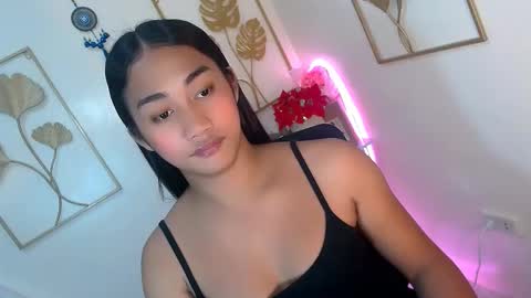 Snapshot of gorgeous_niicole chatting on November 22, 12:37 pm gorgeous_niicole online show from November 22, 12:37 pm