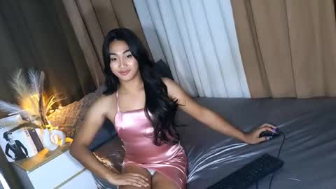 Snapshot of gorgeous_niicole chatting on July 2, 3:23 am gorgeous_niicole online show from July 2, 3:23 am
