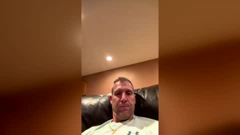 Snapshot of gosox8585 chatting on July 16, 1:06 pm gosox8585 online show from July 16, 1:06 pm
