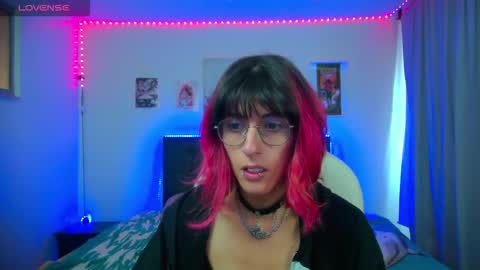 goth_minerva online show from February 8, 1:47 pm