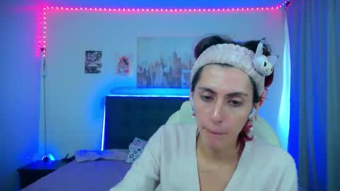 goth_minerva online show from February 26, 1:43 pm