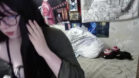 Amy online show from March 6, 8:27 pm