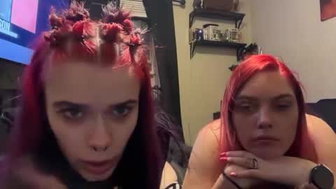 gothbunniexoxo online show from February 19, 3:13 am