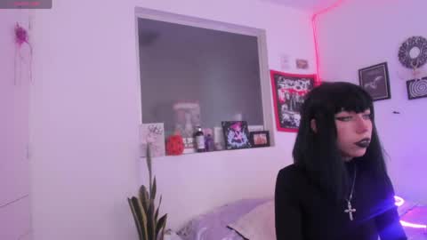 hi my name is Elizabeth nice to meet you online show from May 2, 6:35 pm