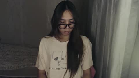 HoneyGrace online show from March 4, 5:19 pm