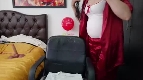 Snapshot of grace_mature_milf chatting on July 12, 11:34 am grace_mature_milf online show from July 12, 11:34 am