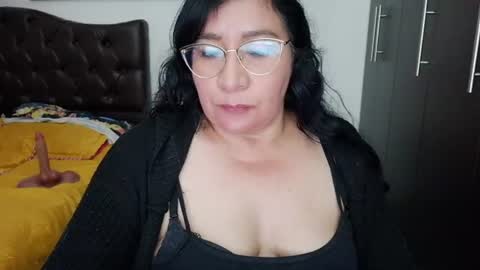 Snapshot of grace_mature_milf chatting on July 18, 12:59 am grace_mature_milf online show from July 18, 12:59 am