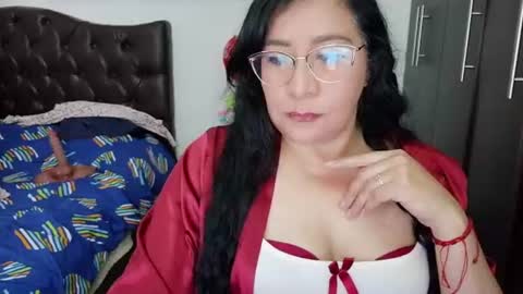 Snapshot of grace_mature_milf chatting on July 20, 12:03 am grace_mature_milf online show from July 20, 12:03 am