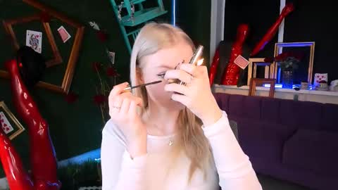 Grace Glamour online show from February 4, 5:24 am