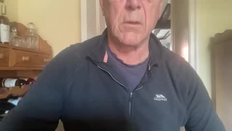 grandadgunner869565 online show from March 2, 9:27 am