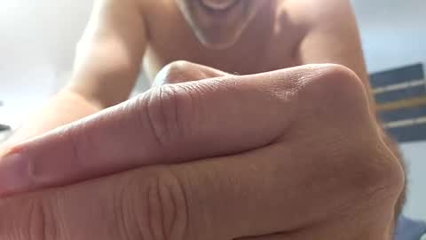 Snapshot of grattitude chatting on December 23, 2:53 am grattitude online show from December 23, 2:53 am