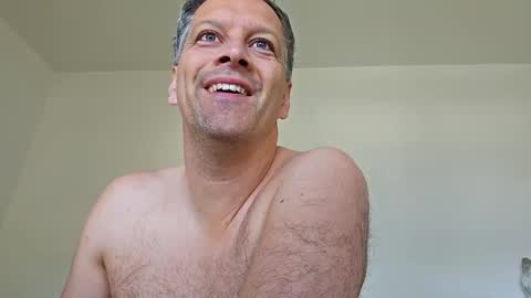 Snapshot of grattitude chatting on February 1, 10:19 pm grattitude online show from February 1, 10:19 pm