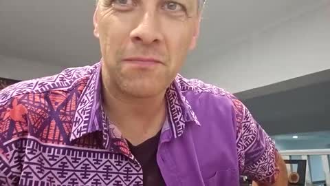 Snapshot of grattitude chatting on February 15, 11:41 am grattitude online show from February 15, 11:41 am