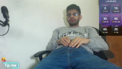Snapshot of grayhorny chatting on April 13, 5:24 am Gray online show from April 13, 5:24 am