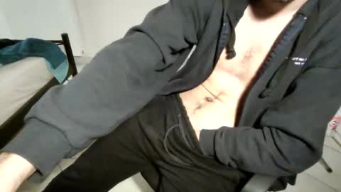 Snapshot of grcammer chatting on November 21, 3:11 pm GrCammer online show from November 21, 3:11 pm