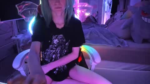 GreenEyedLovexo online show from April 14, 4:40 am