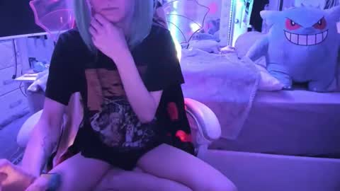 GreenEyedLovexo online show from May 15, 1:40 pm