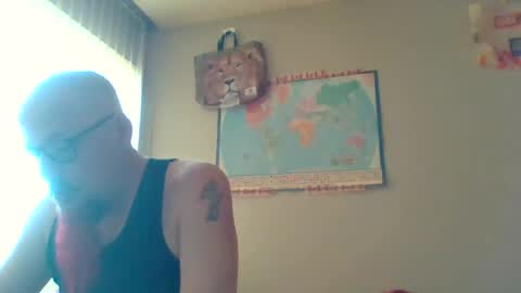 Snapshot of gregrev chatting on July 10, 12:26 am gregrev online show from July 10, 12:26 am