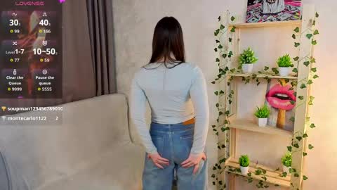Cutie Ellie online show from May 25, 5:41 pm