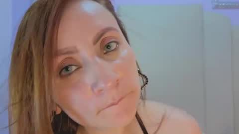 Snapshot of grettel_ramiirez chatting on July 16, 12:38 am Marcela online show from July 16, 12:38 am